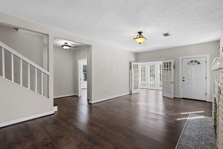 Property Photo: 5401 N Capitol Street TX 77011