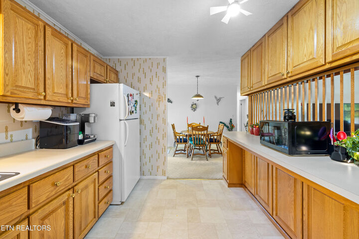 Property Photo: 114 Verdun Rd TN 37841