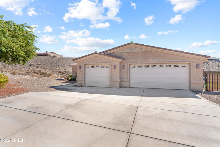 Property Photo: 3550 Tecumseh Dr AZ 86404