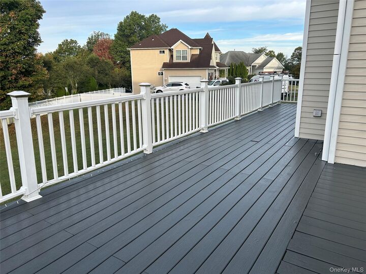 Property Photo:  5 Bridle Court  NY 10924