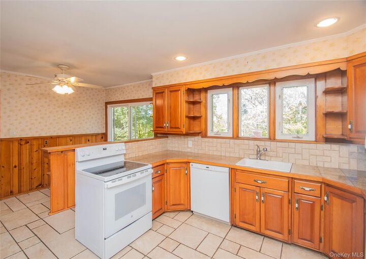 Property Photo:  21 Cottam Hill Road  NY 12590