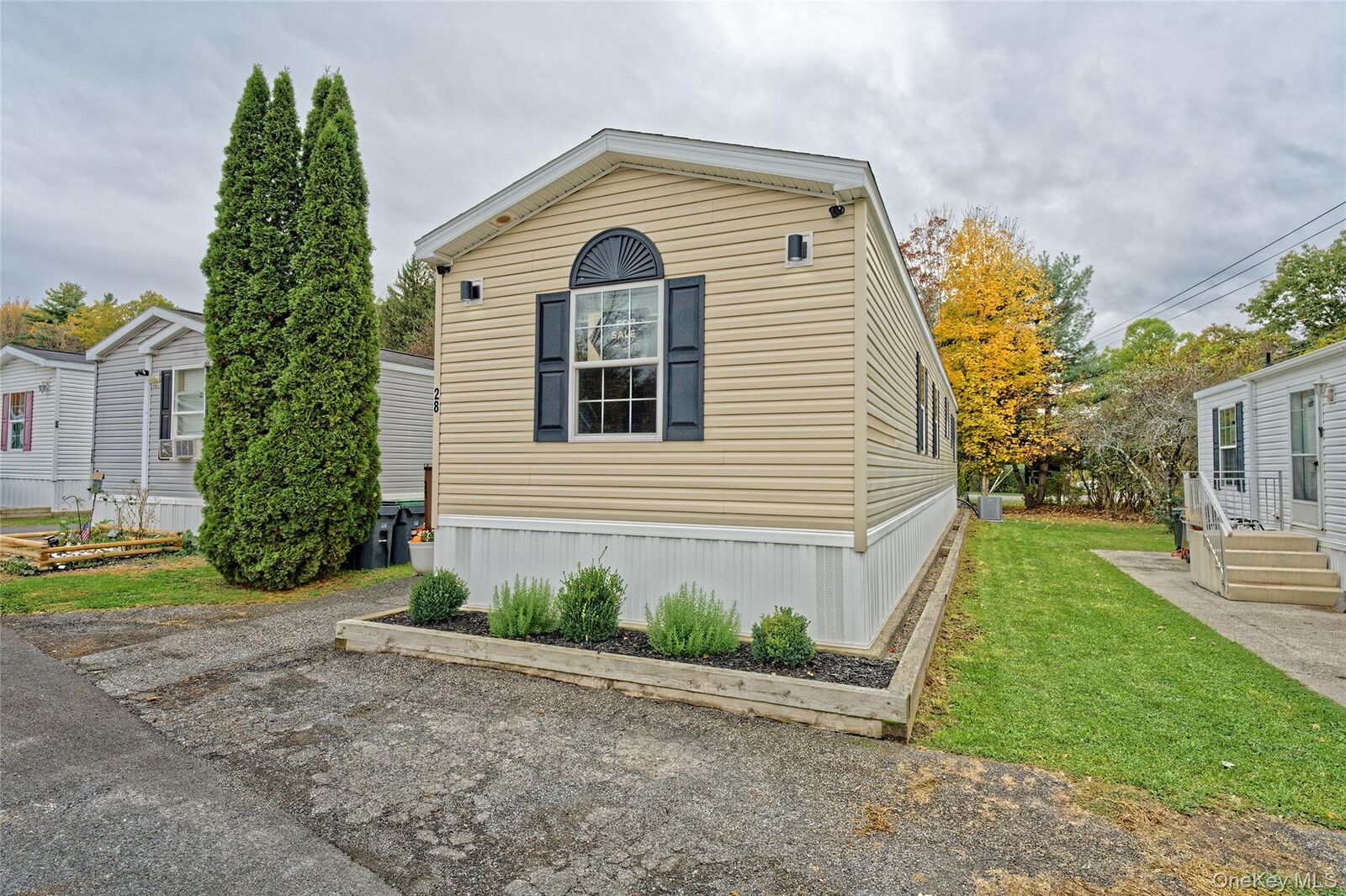 Property Photo:  28 Matthew Dr, Castleton  NY 12033