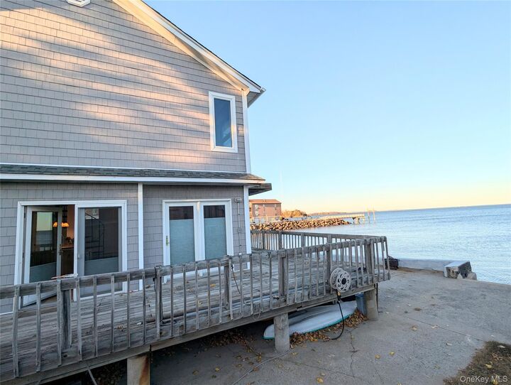 528 Minnieford Avenue D  Bronx NY 10464 photo