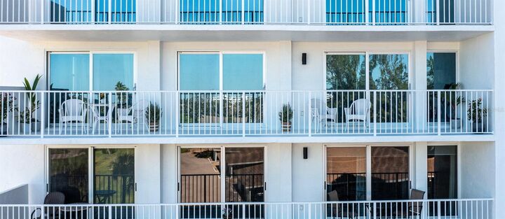 Property Photo:  2301 Gulf Of Mexico Drive 54N  FL 34228 