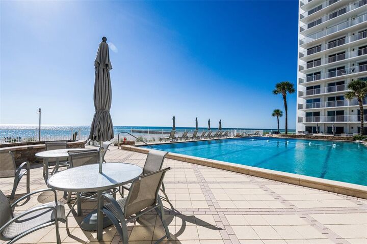 Property Photo:  2301 Gulf Of Mexico Drive 54N  FL 34228 