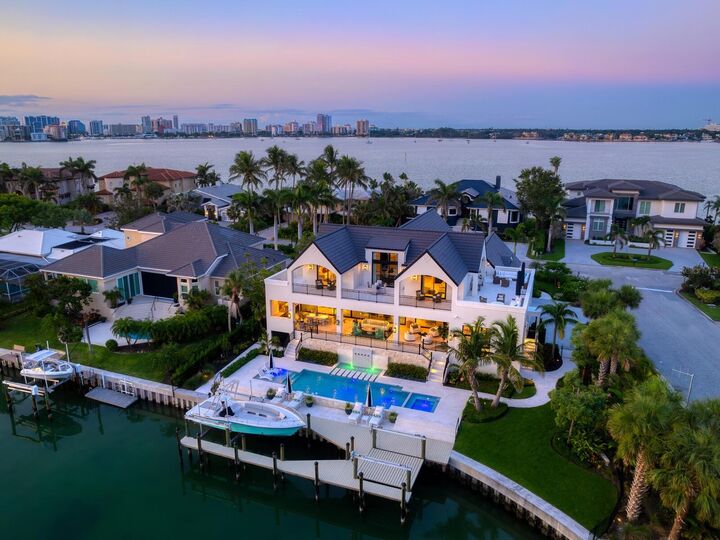Property Photo:  440 Meadow Lark Drive  FL 34236 