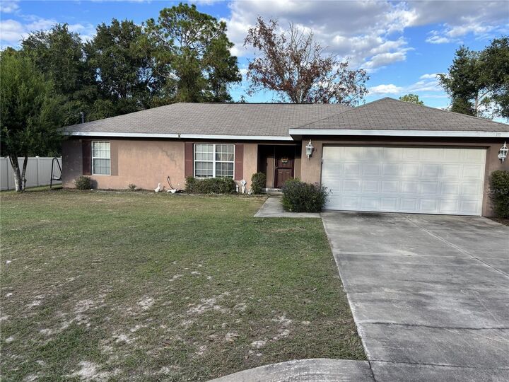 Property Photo: 25 Willow Road FL 34472