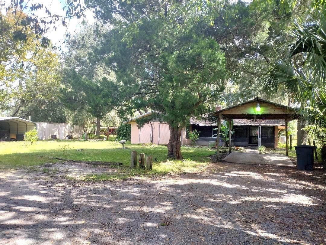 Property Photo: 651 Old Haw Creek Road FL 32110