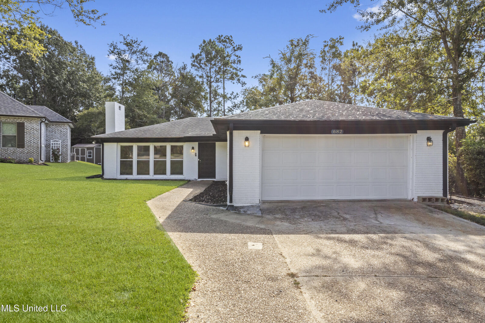 Property Photo: 682 Auahi Place MS 39525