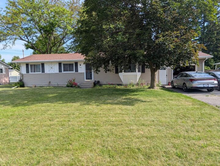 Property Photo: 2975 Continental Drive MI 48706