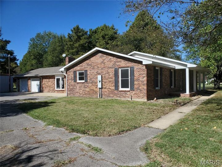 Property Photo: 20139 US Highway 61 MO 63801