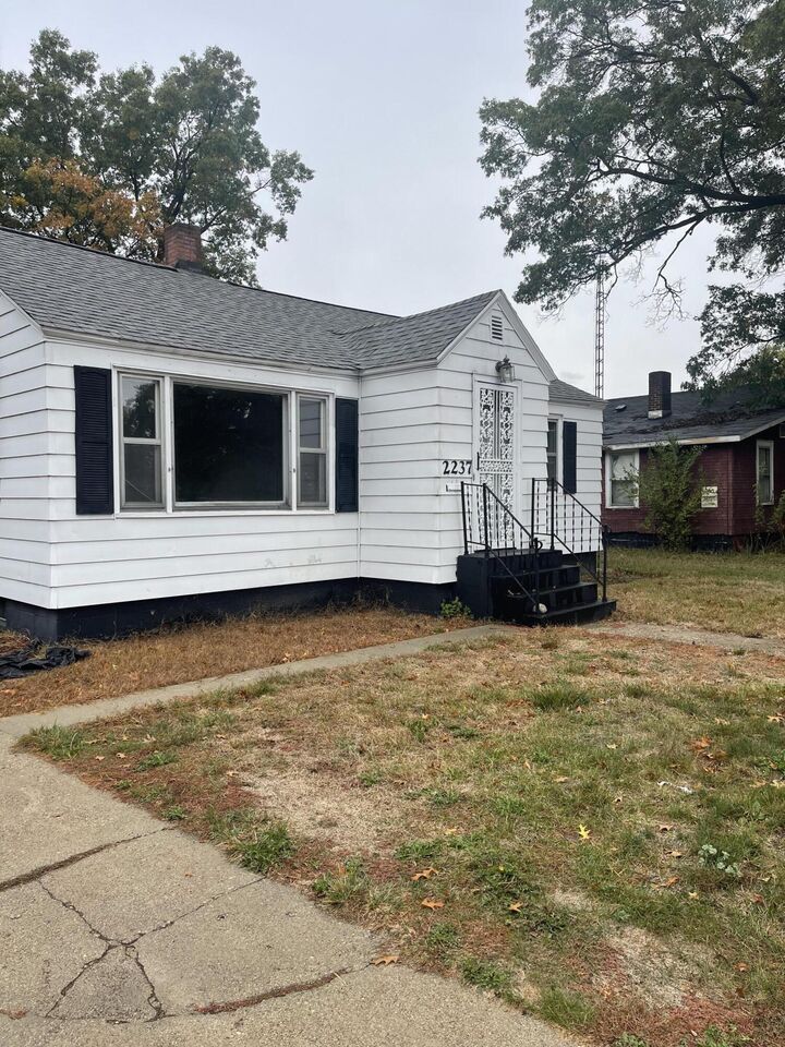 Property Photo: 2237 Wood Street MI 49444