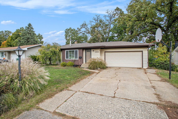 Property Photo: 133 Country Club Terrace MI 49015