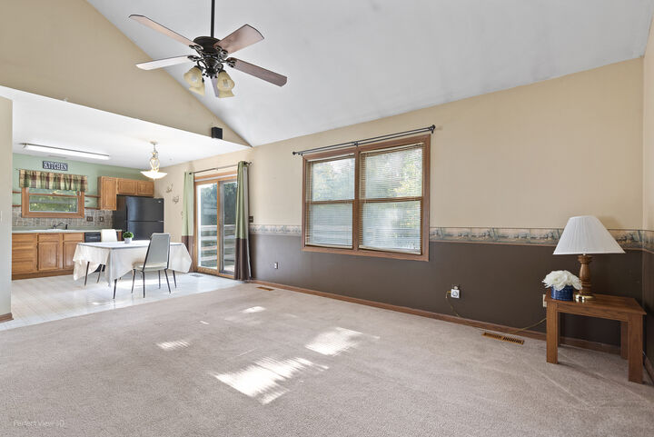 Property Photo: 1212 Loren Drive IL 60115