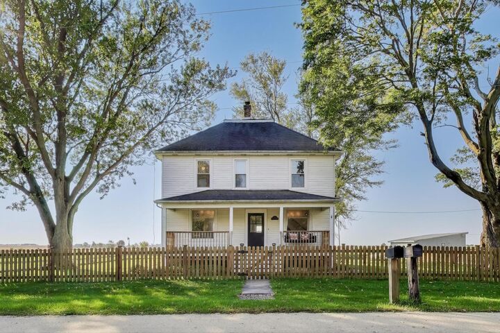 Property Photo: 17128 Lukens Road IL 60178