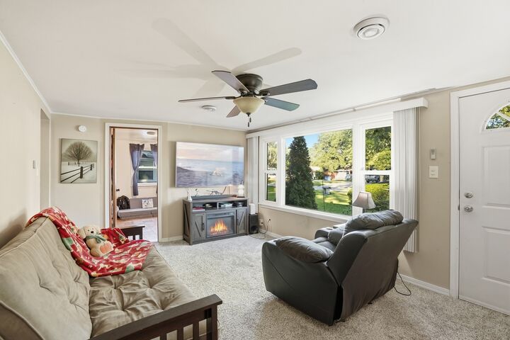 Property Photo: 3514 William Street IL 60475