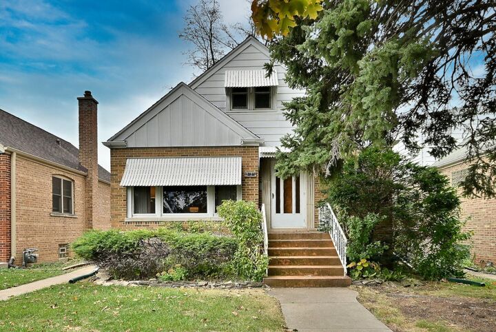 Property Photo:  2428 West Street  IL 60171
