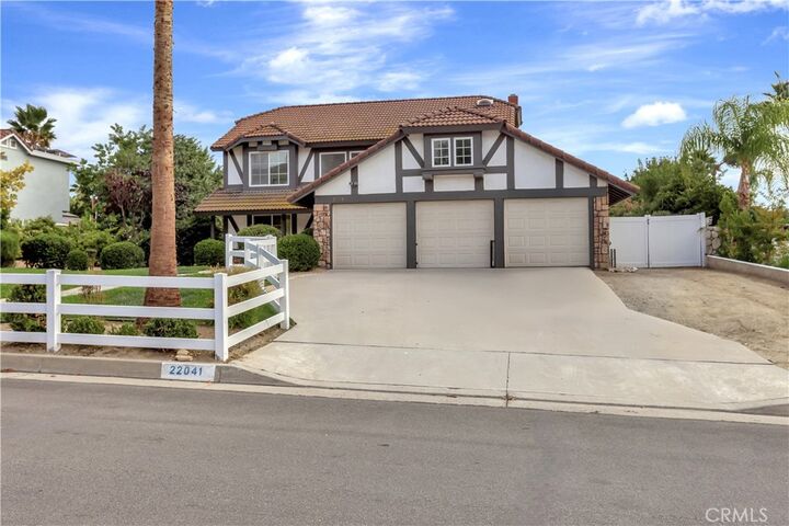 Property Photo:  22041 Windtree  CA 92595