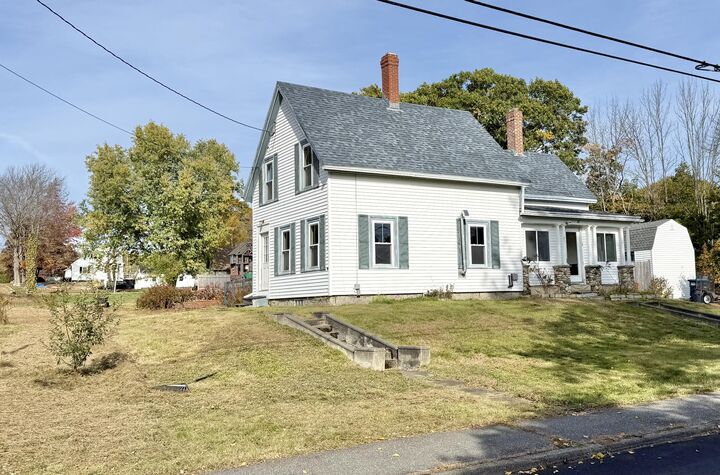 Property Photo:  48 Pond Street  ME 04416