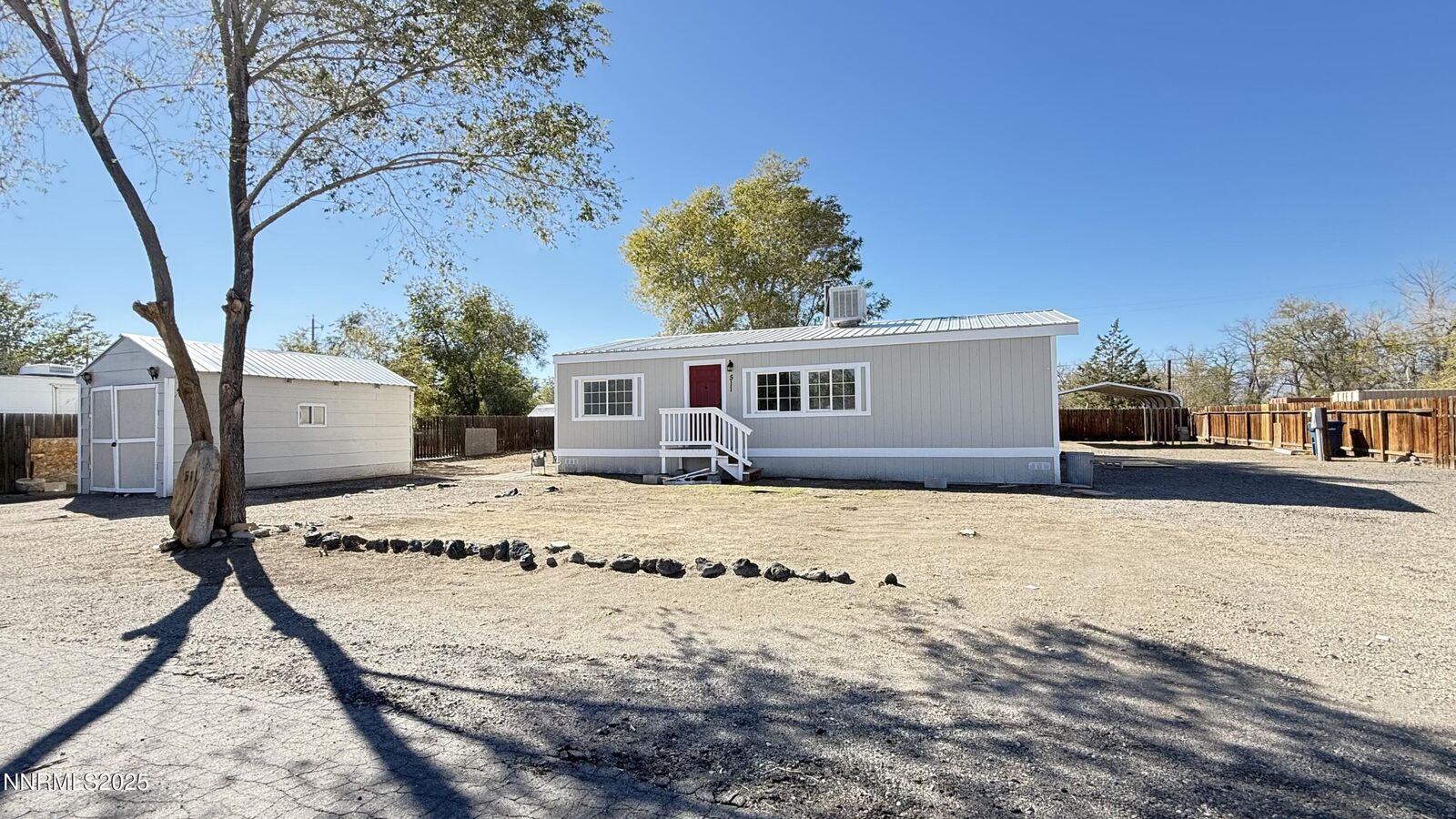 Property Photo: 511 Raven Way NV 89408