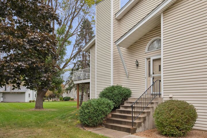 Property Photo: 520 Upper Wood Way MN 55337