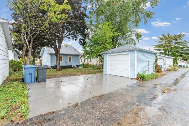Property Photo:  4249 12th Avenue S  MN 55407 