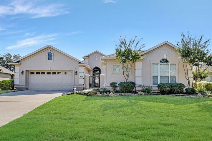 Property Photo: 9813 Callaway Court TX 76207