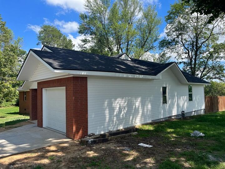 Property Photo: 200 County Avenue AR 72744