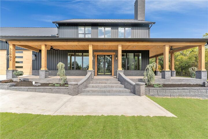 Property Photo:  15992 Boundary Line Road  AR 72732