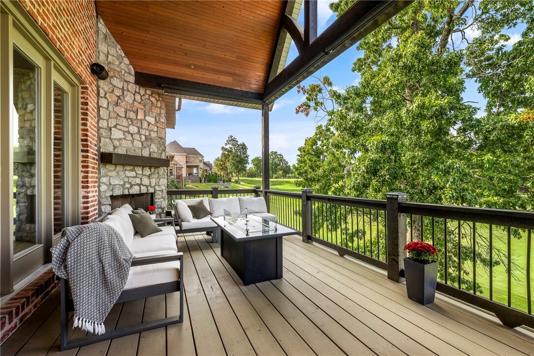 Property Photo: 6913 Balmoral Drive AR 72758