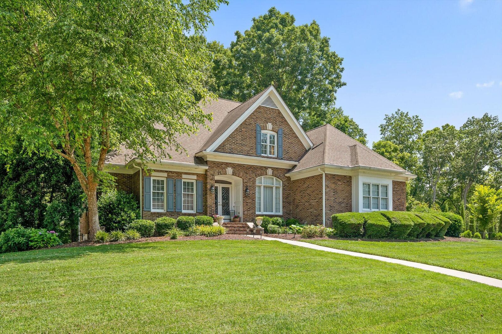 Property Photo: 611 Paragon Parkway NW TN 37312