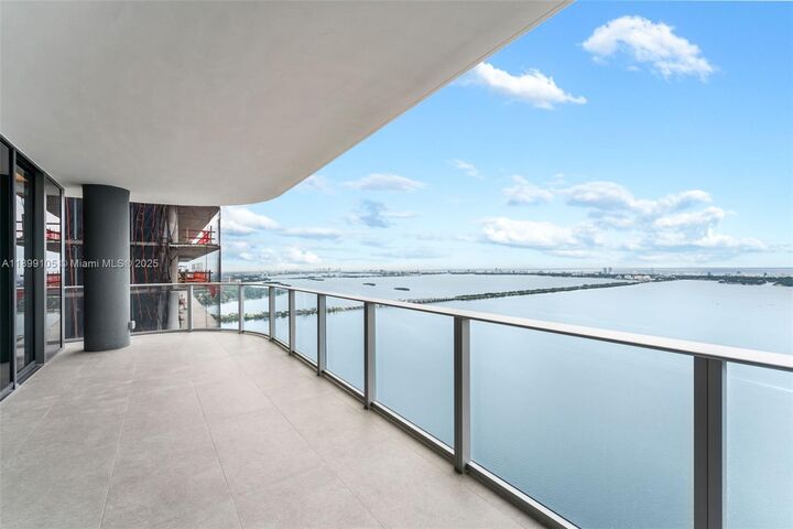 700 NE 24 St 5401  Miami FL 33137 photo