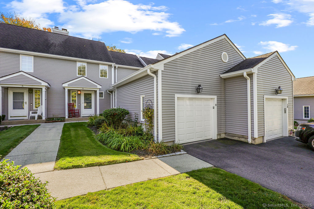 Property Photo: 8 Copley Road 8 CT 06073