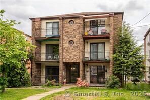 Property Photo: 73 Mountford Street Apt 3B CT 06114