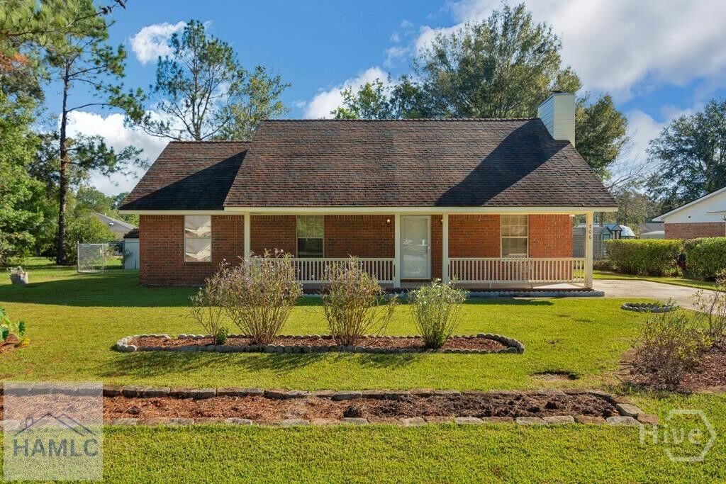Property Photo:  706 Dover Lane  GA 31313