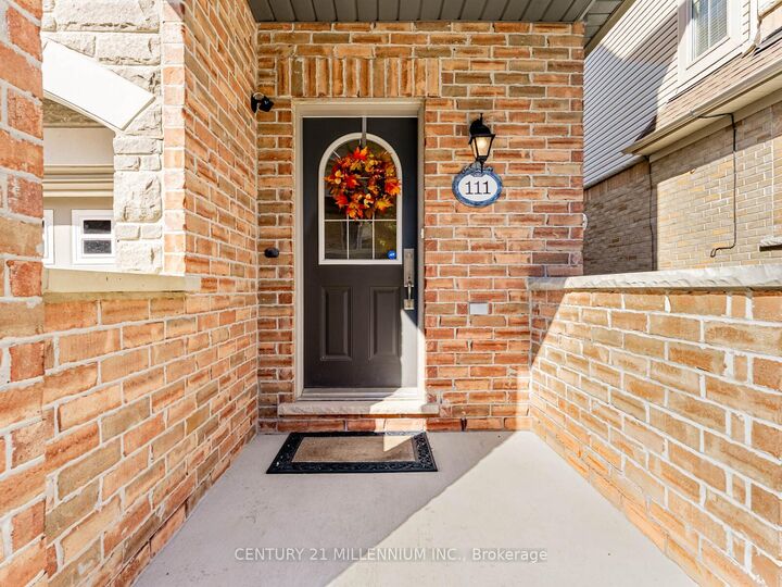 Property Photo:  111 Cedar Lake Crescent  ON L6Y 0R1 