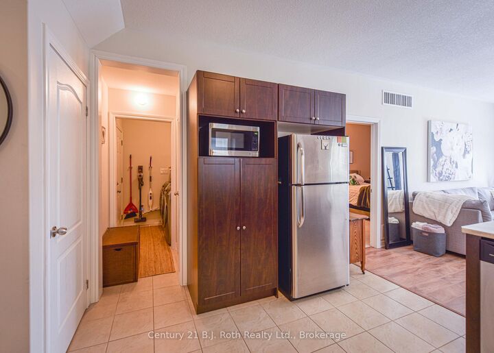 Photo de la propriété: 15 Isabella Drive ON L3V 0E2