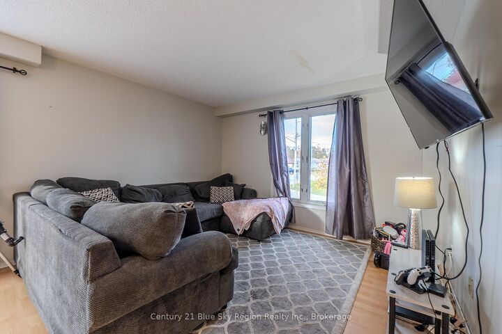 Photo de la propriété:  4 Sovereign Drive  ON P1A 2X9