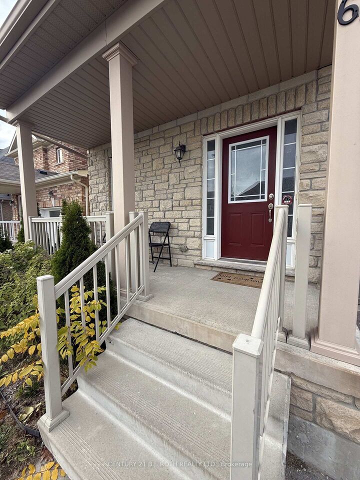 Property Photo:  67 Megan Crescent  ON L4N 6E4