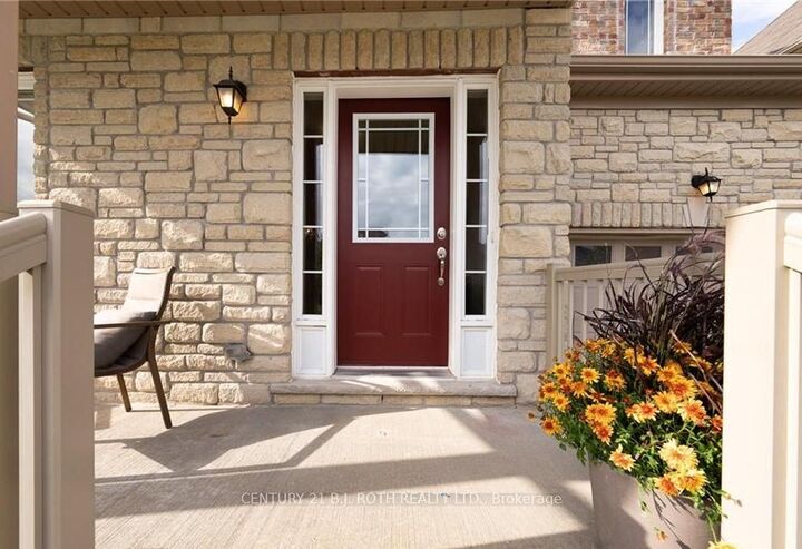 Photo de la propriété:  67 Megan Crescent  ON L4N 6E4 