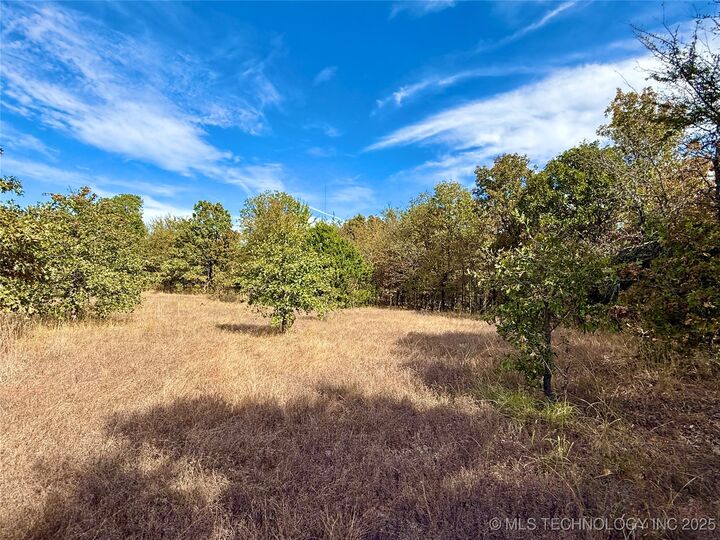 Property Photo:  428360 E 1110 Road  OK 74426
