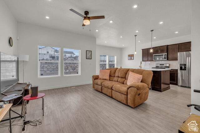 Property Photo: 4536 E Hurstbourne Dr UT 84005