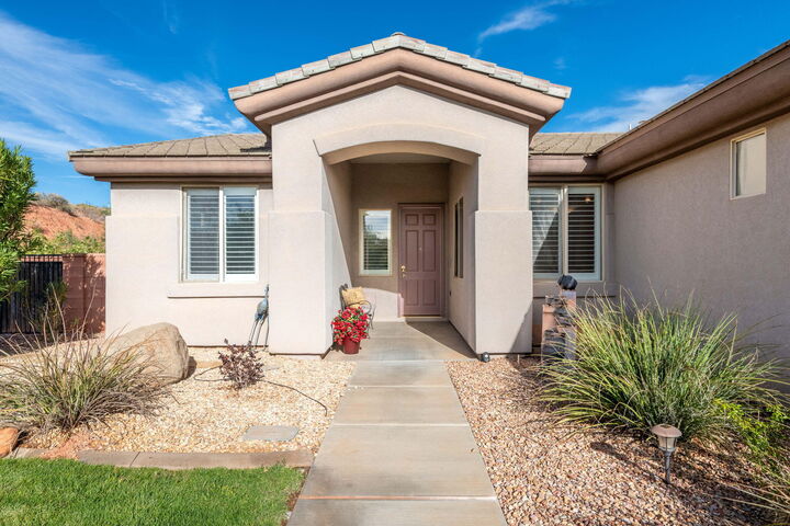 Property Photo: 2518 N Expedition Ln UT 84780