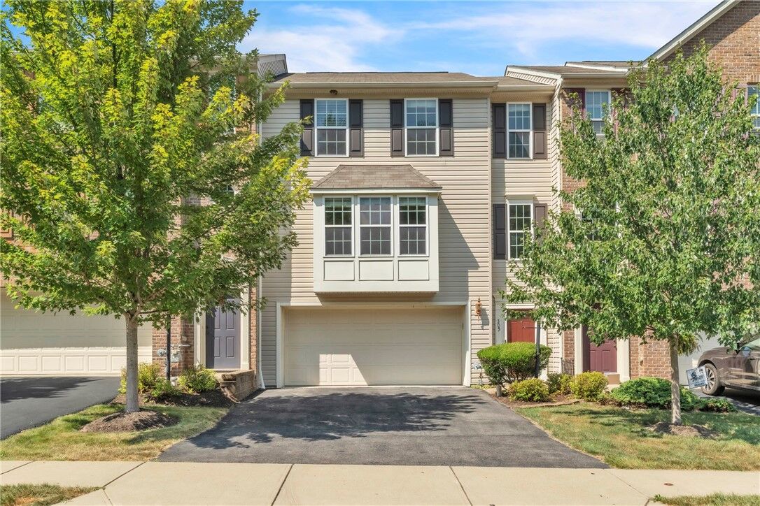 Property Photo: 305 Broadstone Dr PA 16046