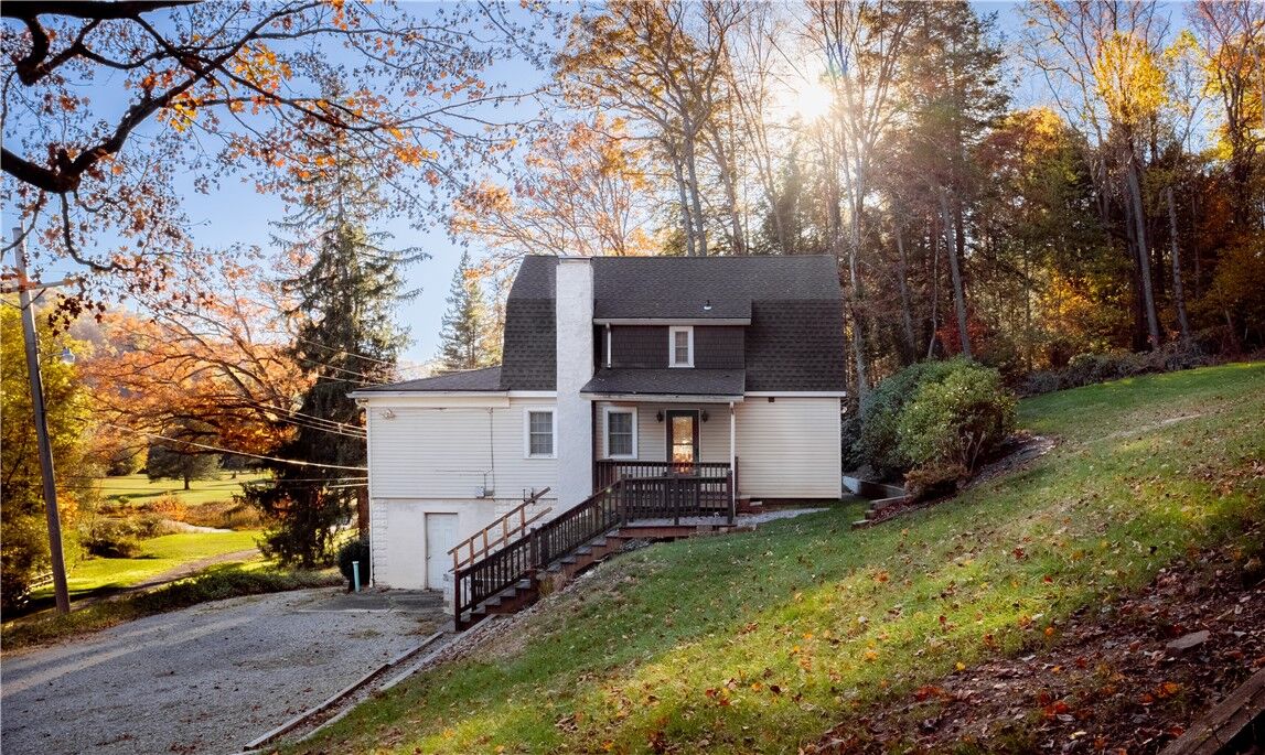 Property Photo:  415 Saylor School Road  PA 15905 
