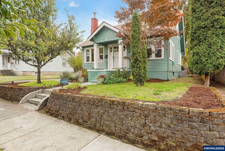 Property Photo: 280 Bush St S OR 97302