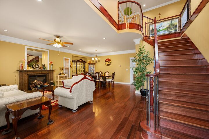 Property Photo:  7058 Patterson Avenue  BC V5J 3N7