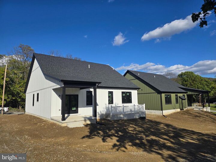 Property Photo: 1035 Putnam Street WV 25425