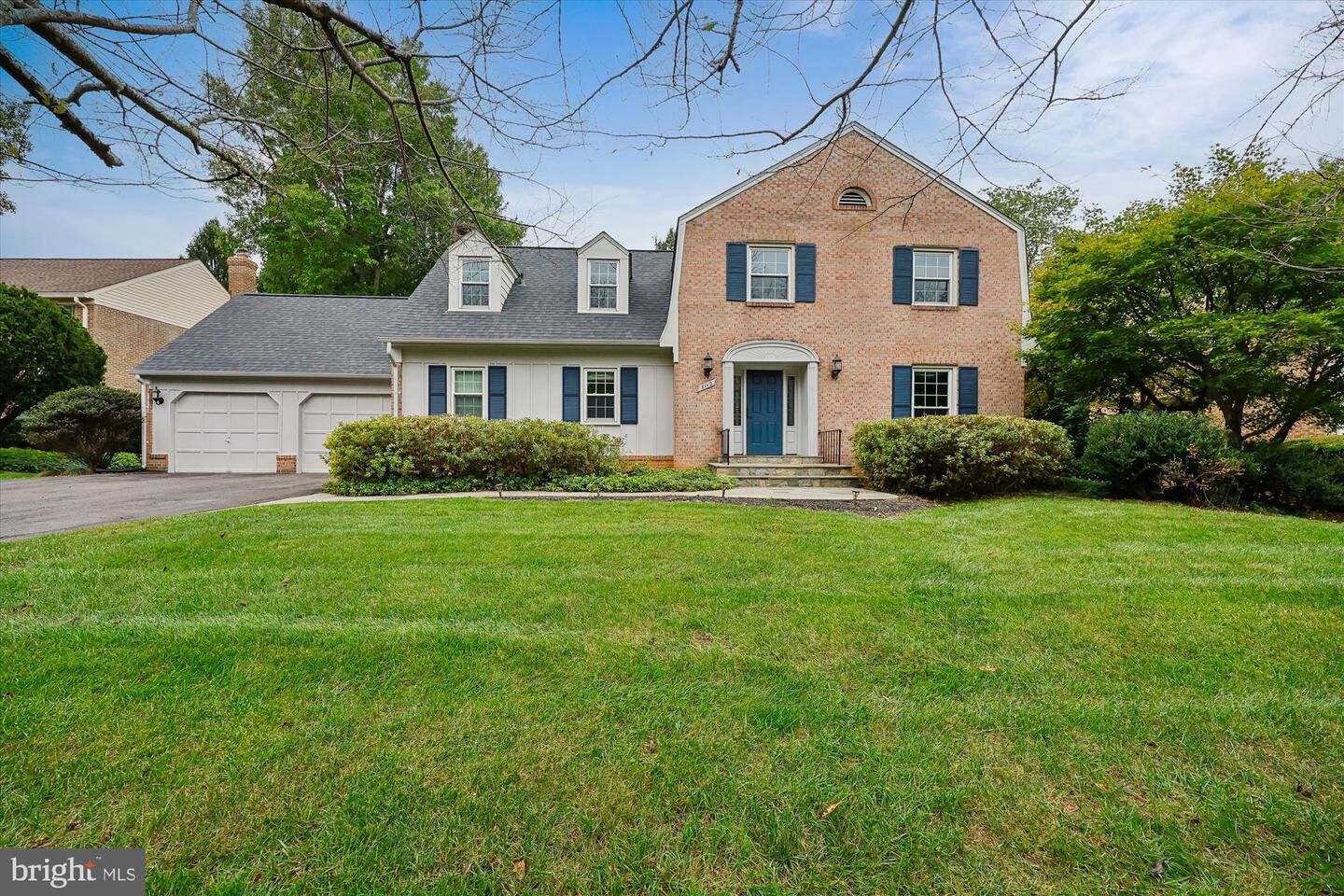 Property Photo:  8112 Buckspark Lane E  MD 20854 