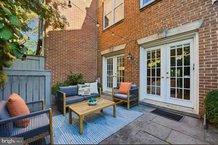 Property Photo:  4286 Massachusetts Avenue NW  DC 20016 